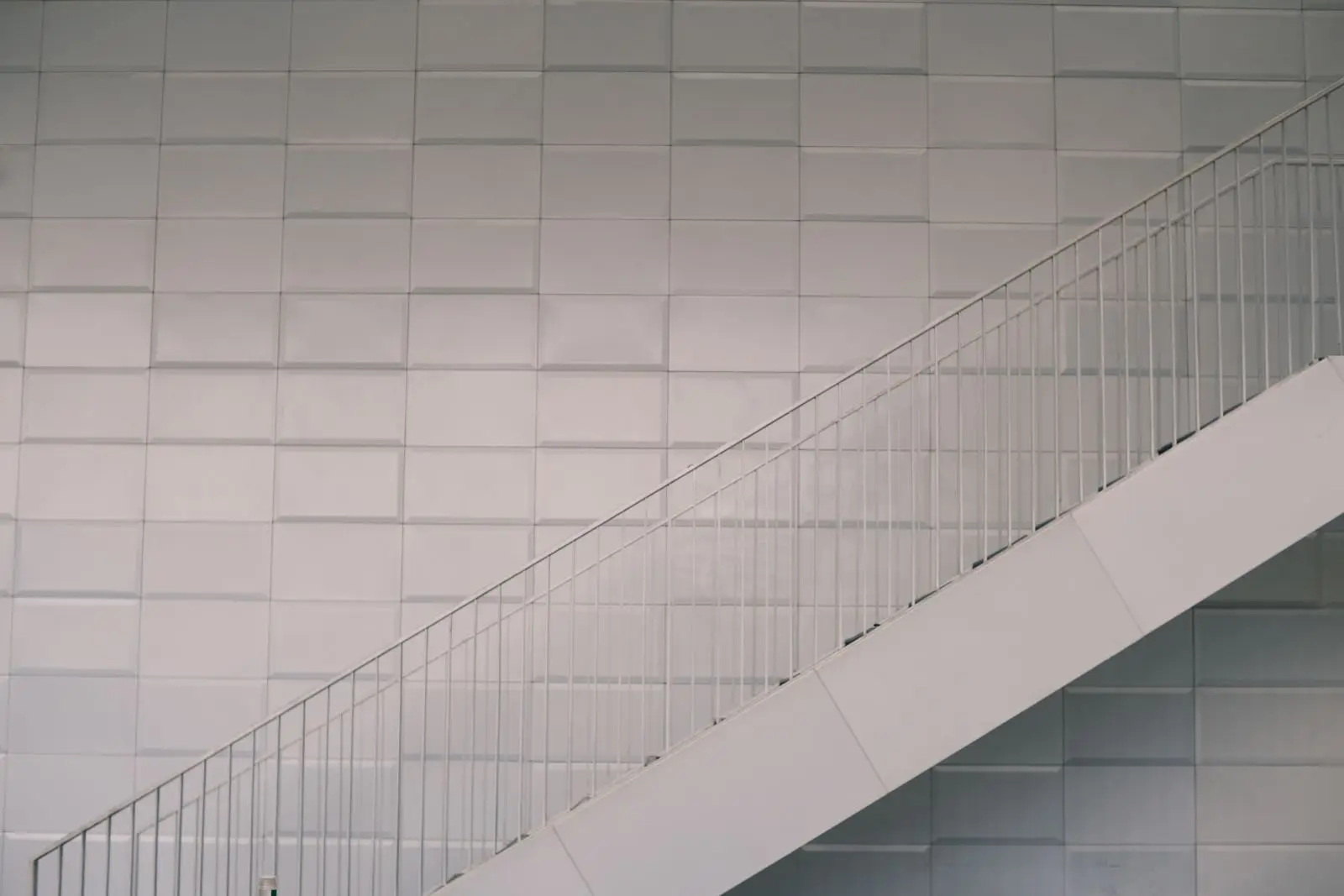 The folded steel and resin stair